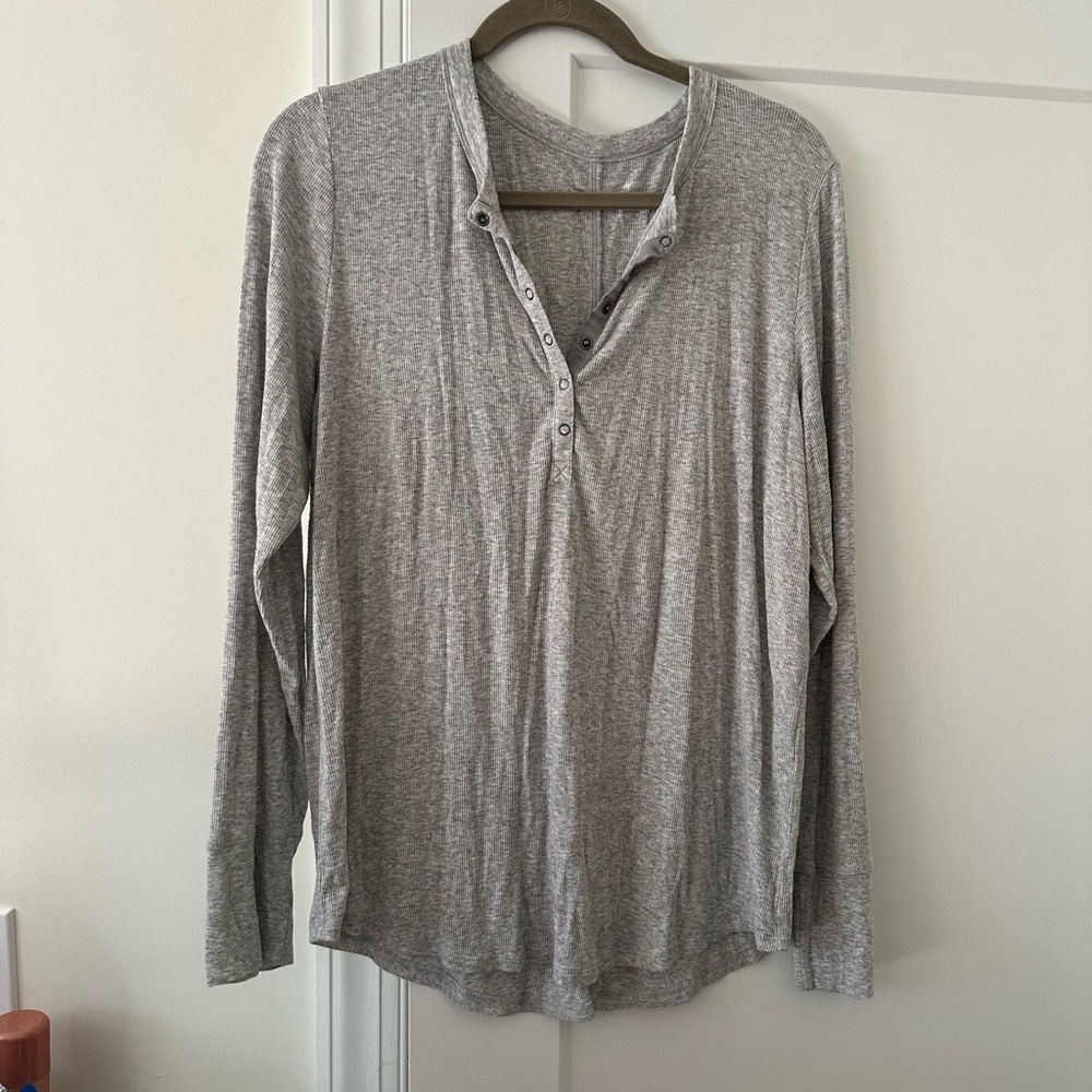 Aerie gray Henley